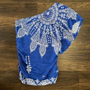 Studio Y one shoulder top